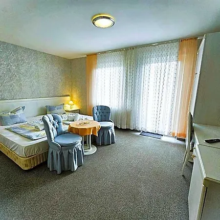 מלון Hotel-restaurant-gondelfahrt *
